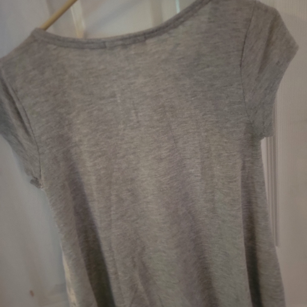 Small blouse - Picture 2 of 2
